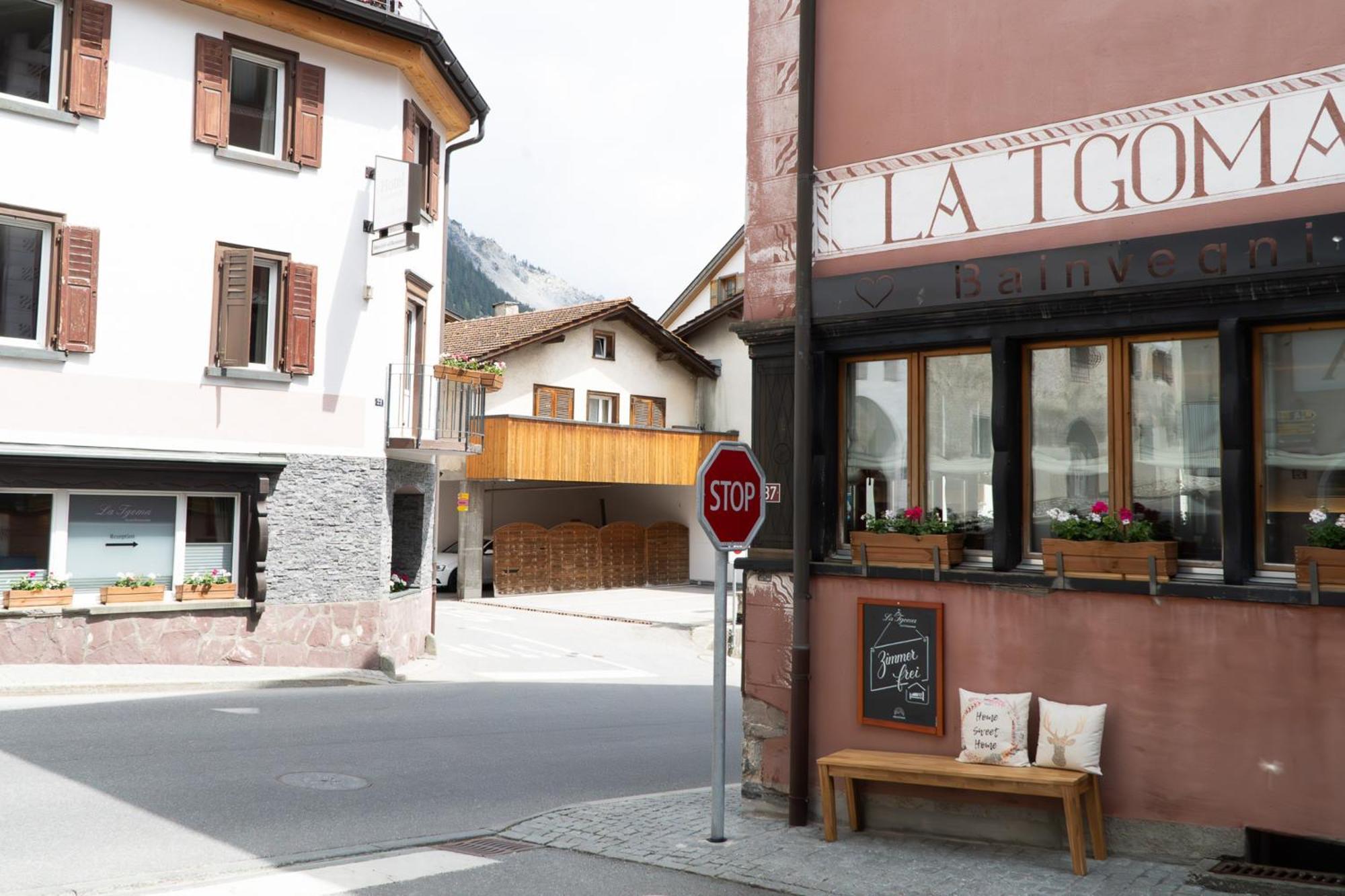 La Tgoma - Hotel & Restaurant Lenz Exterior photo