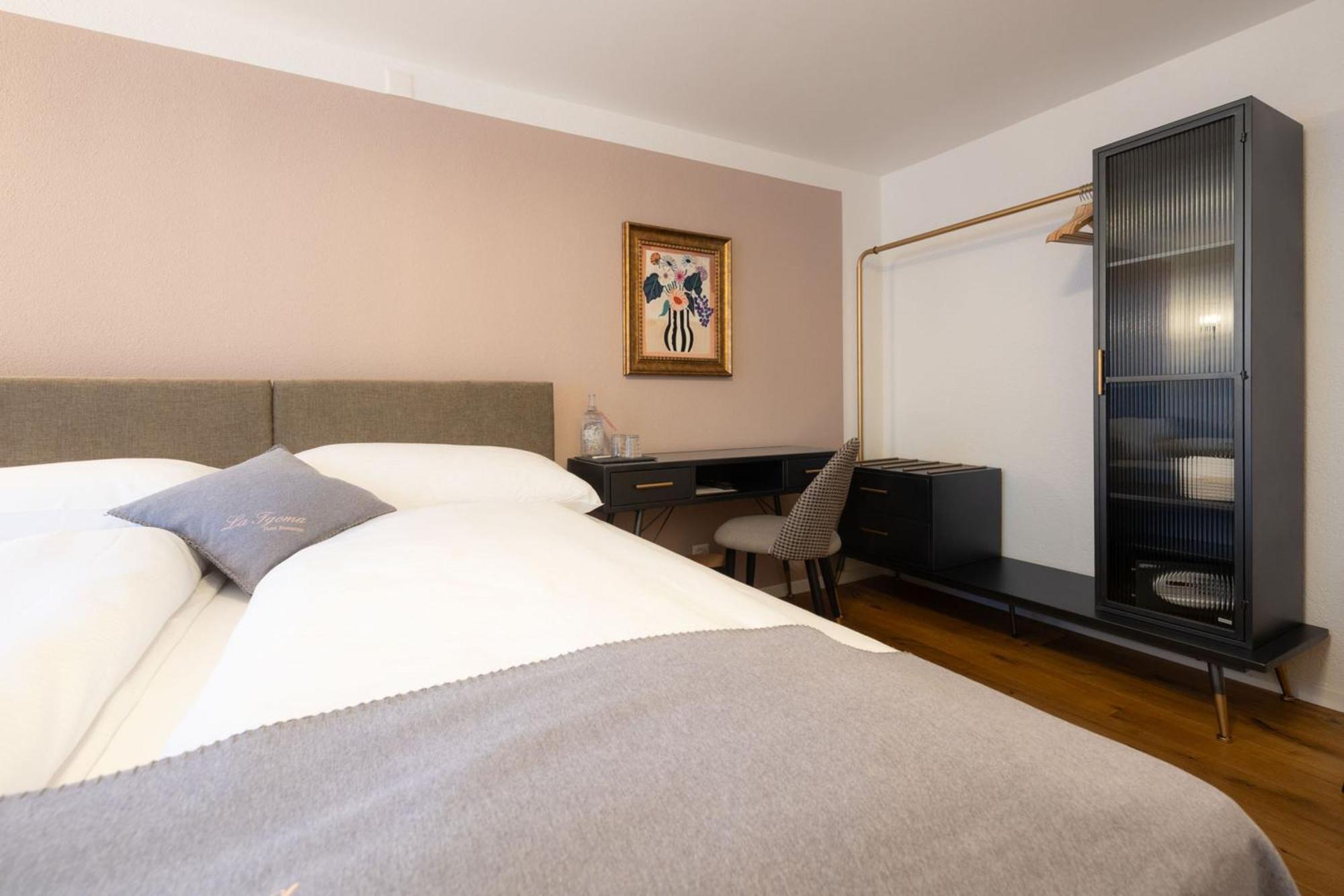 La Tgoma - Hotel & Restaurant Lenz Room photo